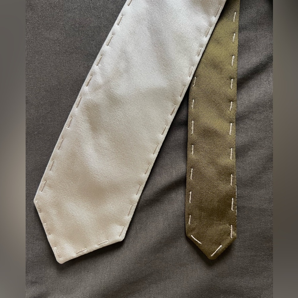 New reversible Tino Cosma Italian designer silk tie.